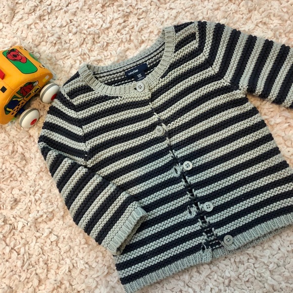 baby gap sweater